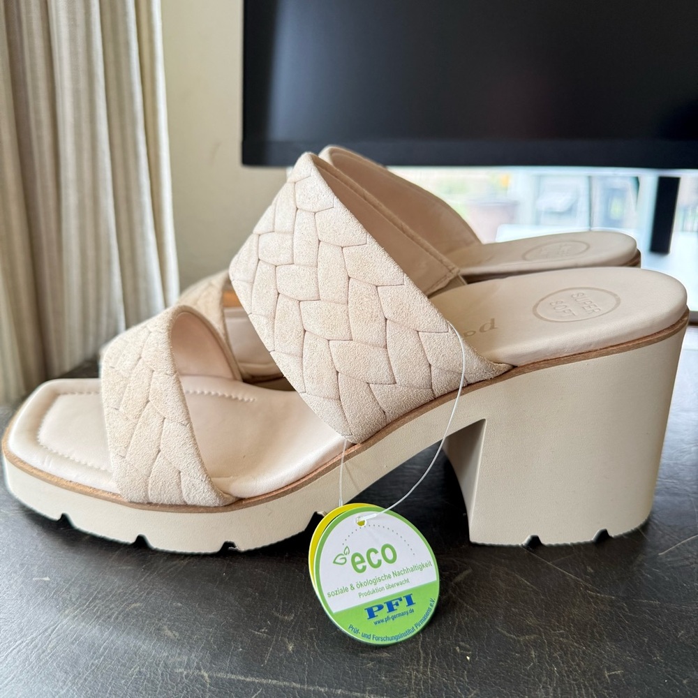 Paul Green Lancy Sabbia Palma Sandals in US Size 10 - Neutral Beige